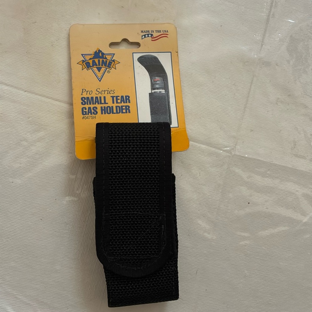 Raine Black ProSeries TearGas Holder